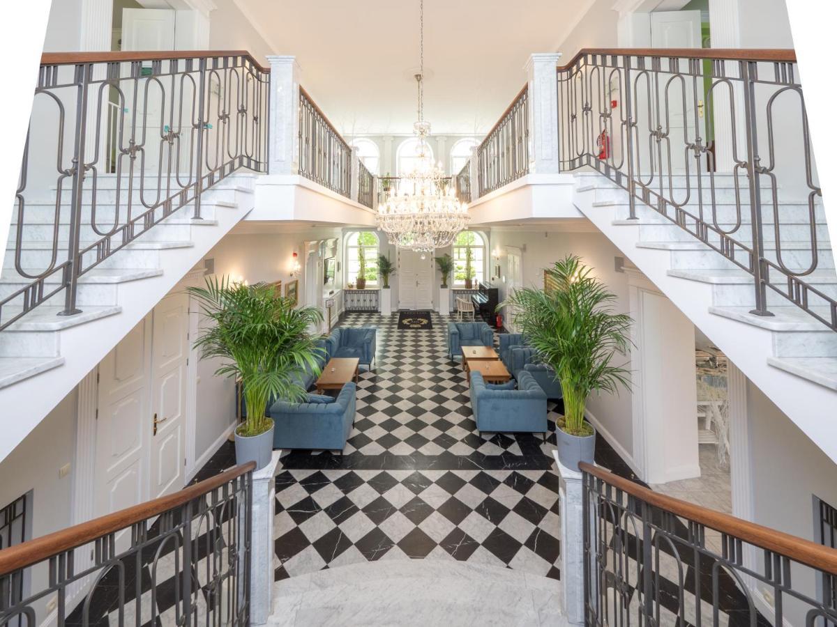 Hotel Sobienie Krolewskie Sobienie Szlacheckie Extérieur photo