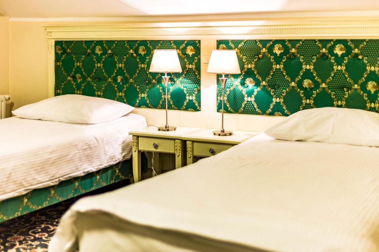 Hotel Sobienie Krolewskie Sobienie Szlacheckie Extérieur photo