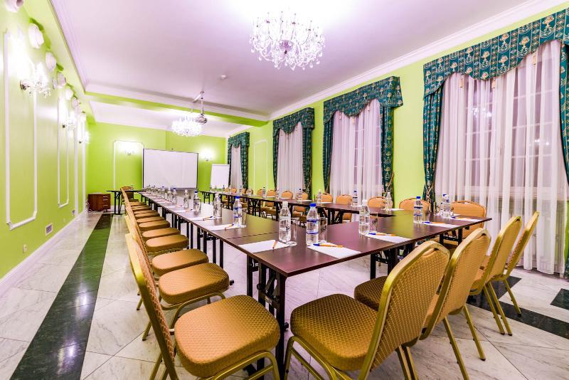 Hotel Sobienie Krolewskie Sobienie Szlacheckie Extérieur photo