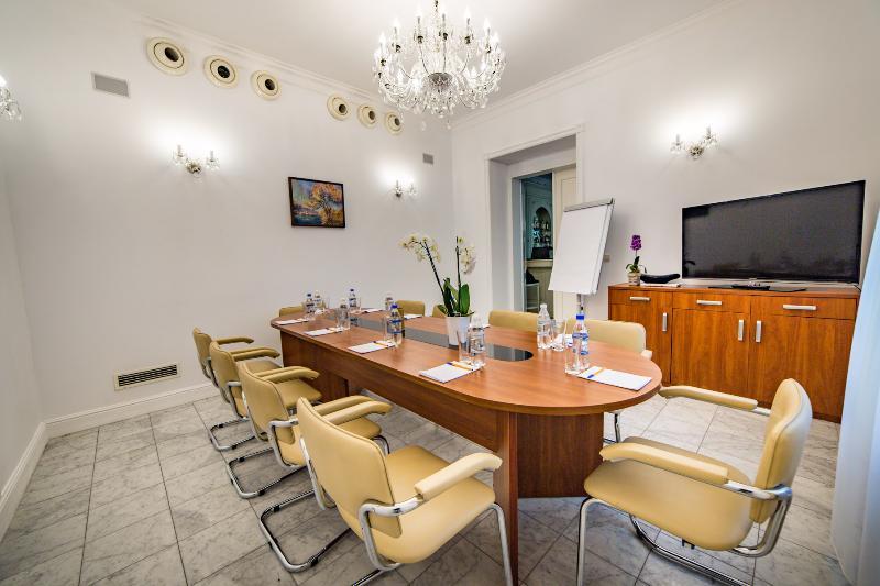 Hotel Sobienie Krolewskie Sobienie Szlacheckie Extérieur photo